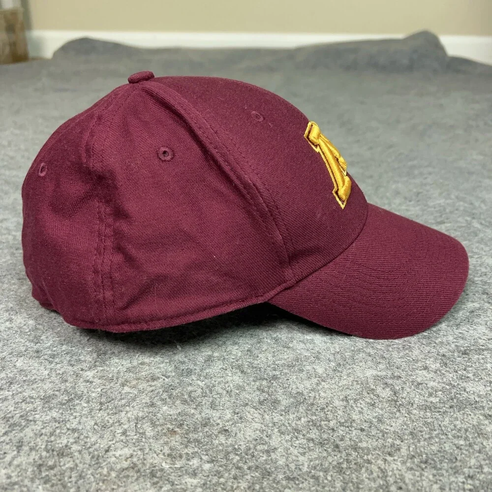 Minnesota Golden Gophers Hat Cap Flex One Size Mens‎ Maroon NCAA College Nike